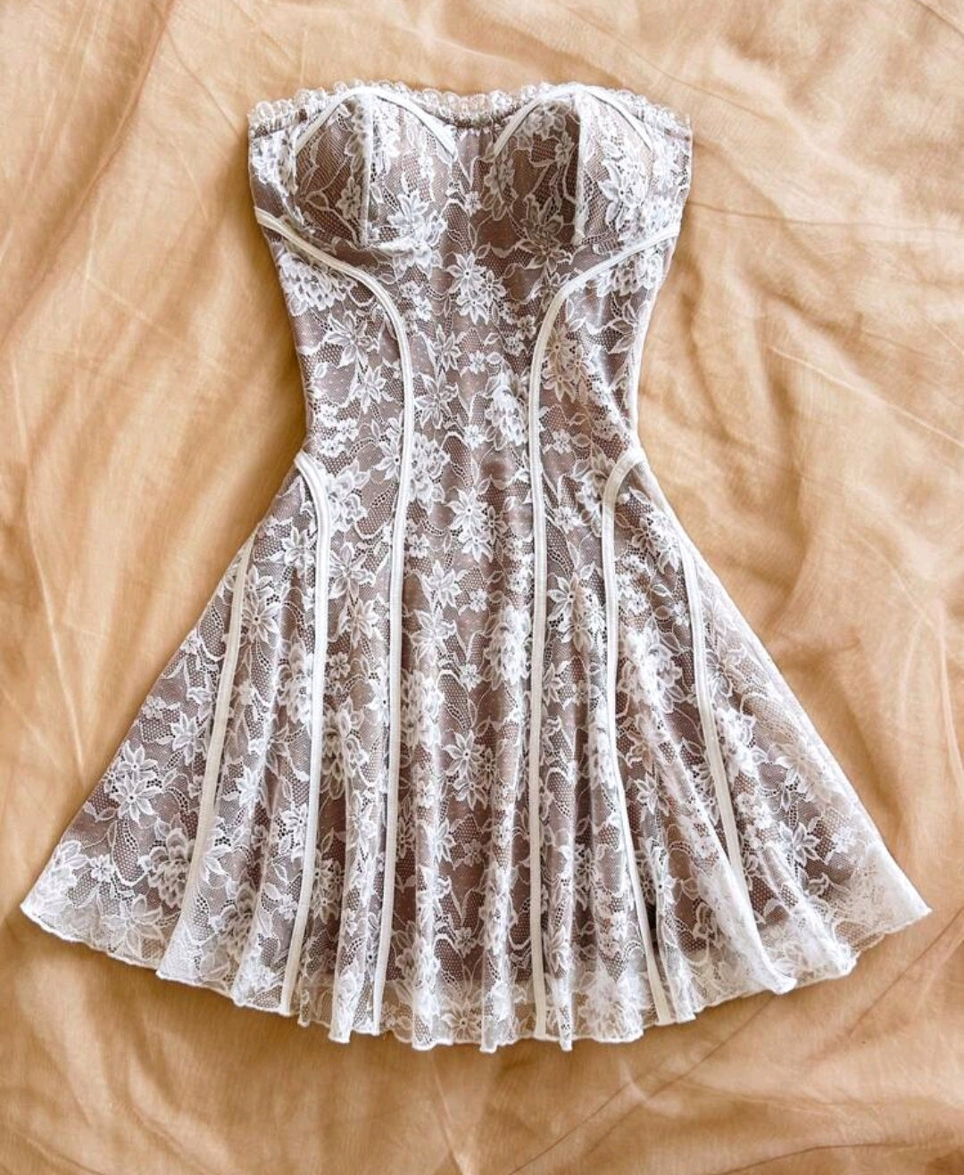 Alba Vintage Lace Elbise